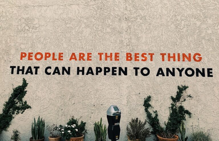 Photo "How to use quotes to connect more deeply with others"