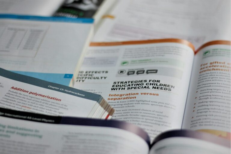 Photo modern press industry analysis experts data
